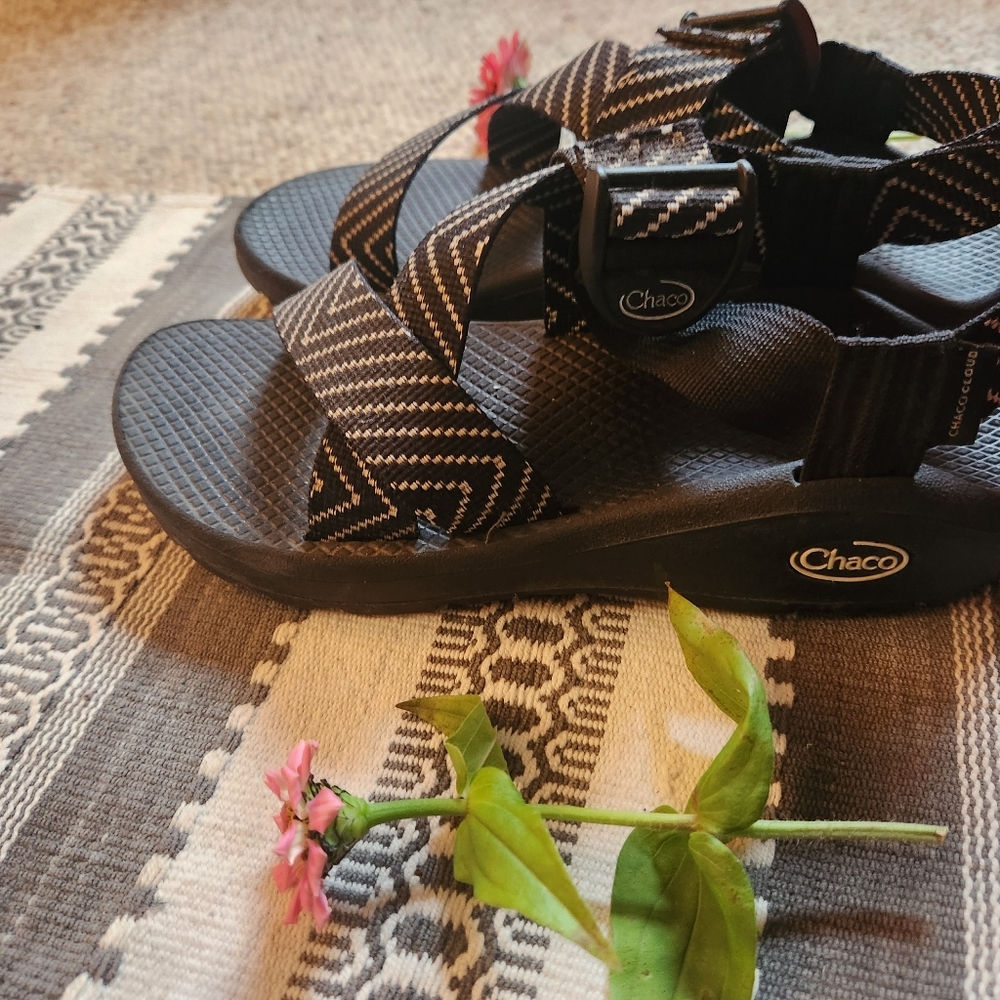 Chaco Black and White Sandals Cloud